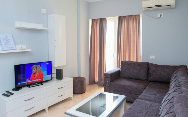 Sea View 1-bed Apartment in Vlore