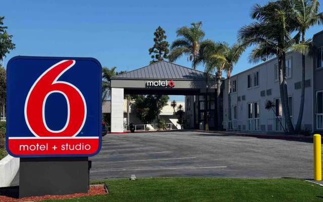 Motel 6 Carson, CA