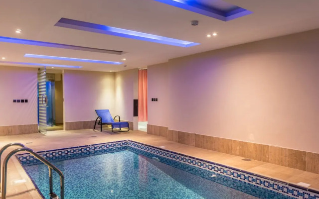 Almuhaidb Al Takhasosi Suites