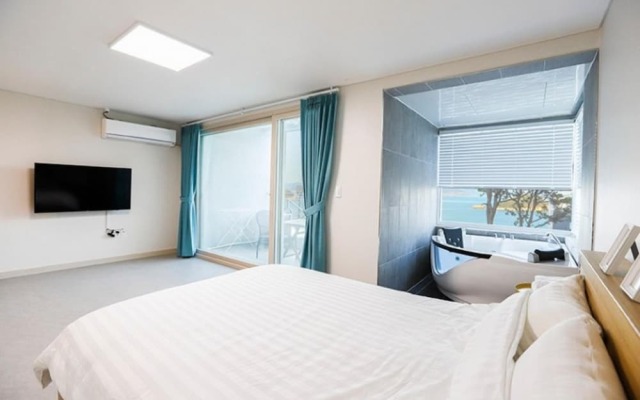 Yeosu Lamer Pension