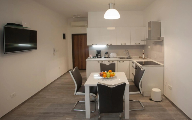 Old Square Apartment