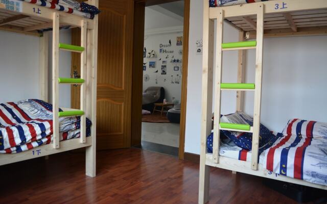 Shanghai Xiangzuo Xiangyou Youth Hostel