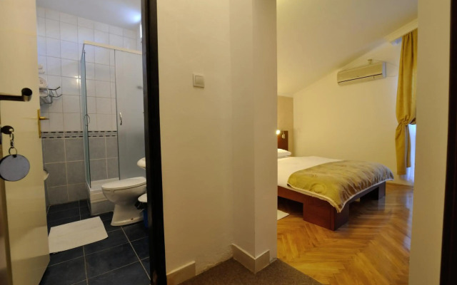 Hotel Djuric