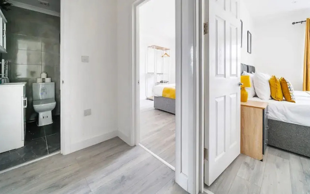 Modern Town Center Apartments Aldershot