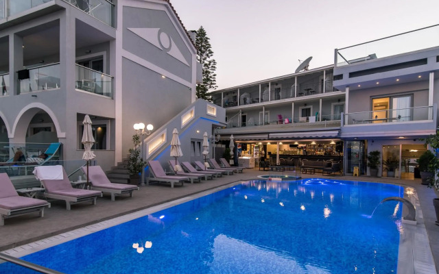 Denise Beach Hotel
