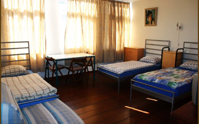 Tourist Travel Inn