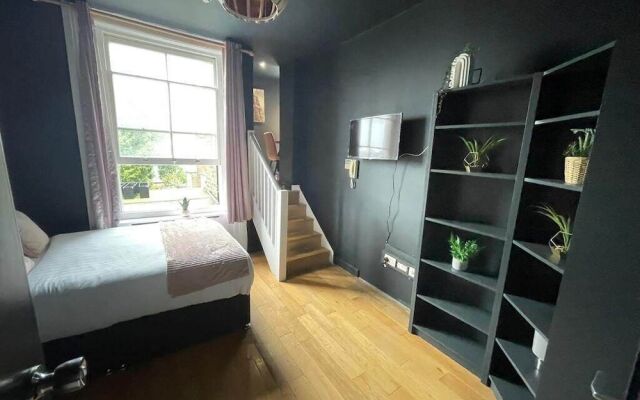 Portobello Road artistic studios