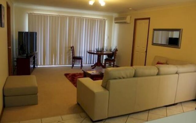 OSheas Windsor Hotel