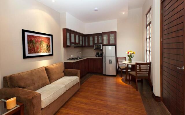 Parc Royale Suites Hotel