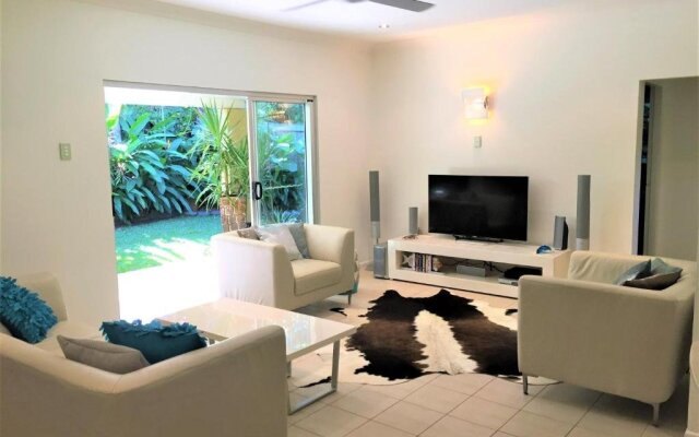 Aquatica Palm Cove
