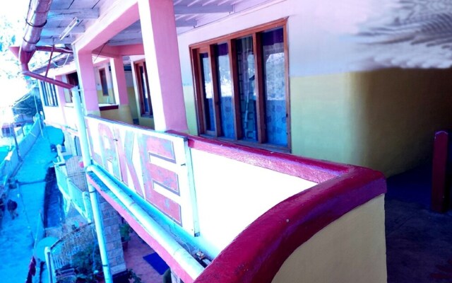 Goroomgo Lake View Mall Road Nainital