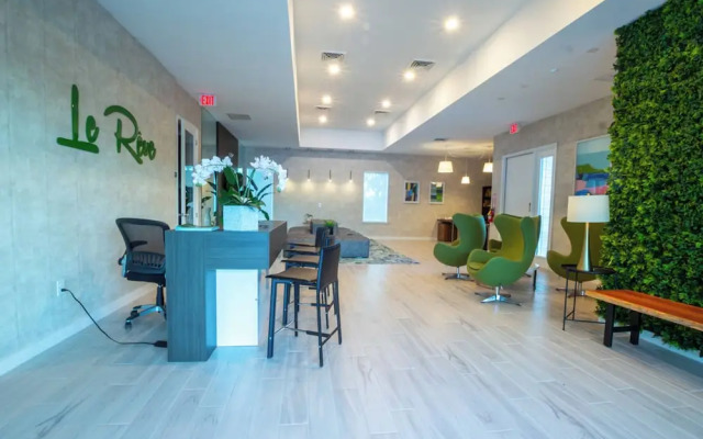 Luxury Vacation Home With Splash Pool/bbq 03