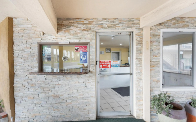 Americas Best Value Inn & Suites Anaheim Convention Center