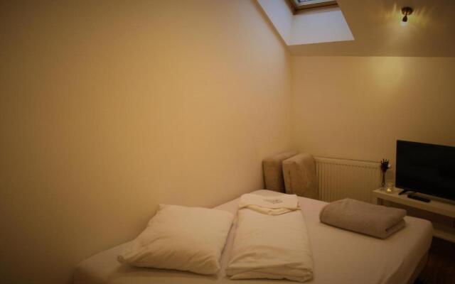 Penzion a restaurace U ŘEKY