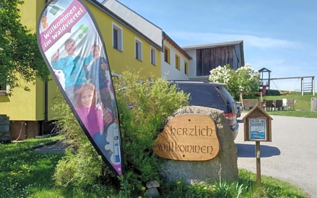 Kindererlebnis- und Biobauernhof Hipp-Bruckner