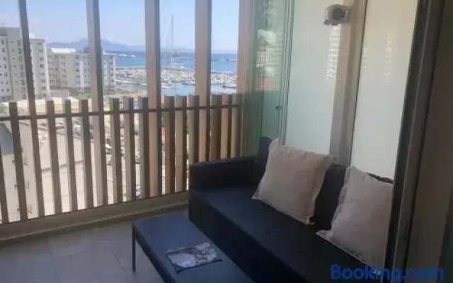 Westone Suite710-hosted by Sweetstay