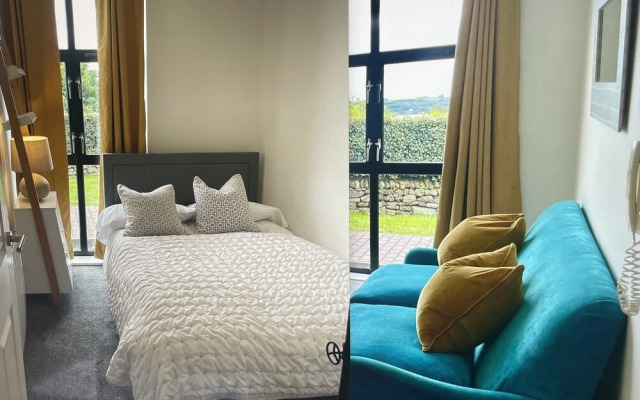 Pochin House Collections