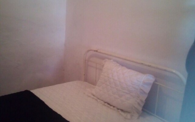 Studio in Guimarães, With Enclosed Garden and Wifi