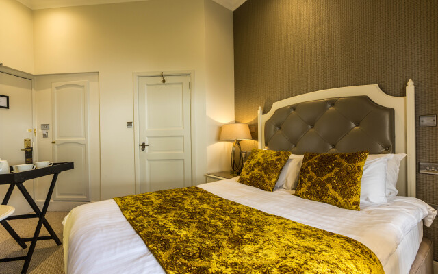 Gleddoch Golf & Spa Resort