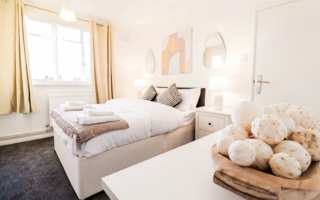 Lovely 3 Bedroom Maisonette