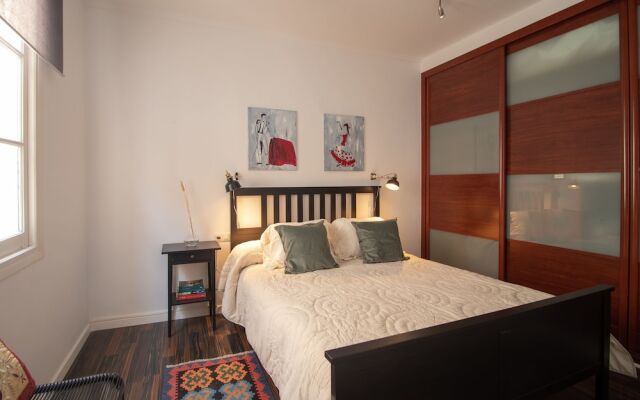 Rustic Two Bedroos Apartment With Terrace