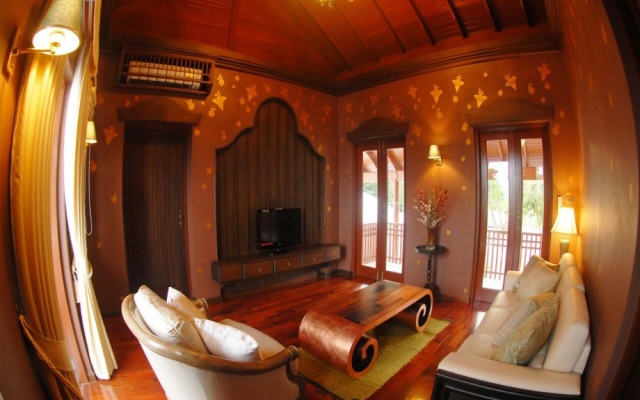 Ratchaphruek Private Pool Villa by Pawanthorn