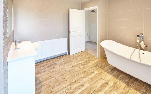 Host Stay Rosemill