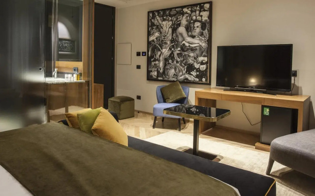 Triviho Hotel