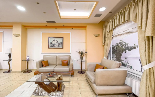 Faros 2 Hotel