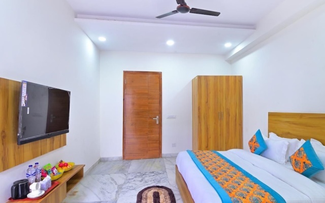 Hotel The Param Continental