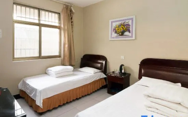 Xinxiang Jidong Hotel