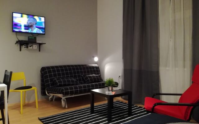 Urban Studio Apartment Adro In The City Center of Zagreb, With Parking