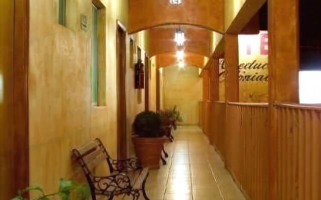 Hotel Acueducto Colonial