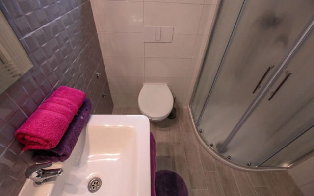 Bozi - With Pool - A5 II kat