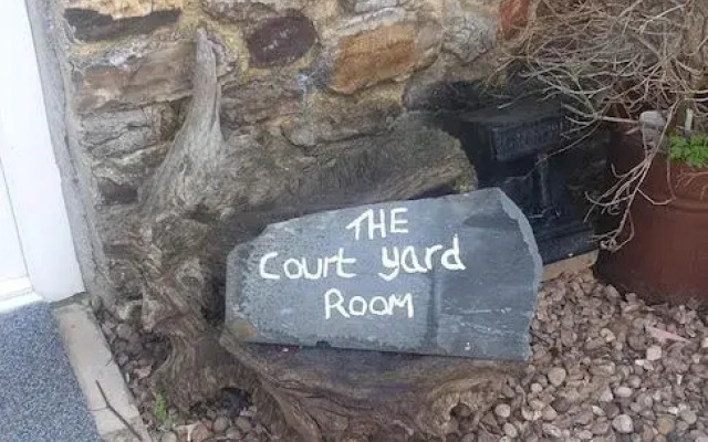 Monkton Court House B&B