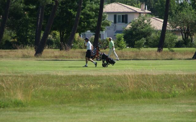 Apartment in a Green Surroundings, 6 km. From Gujan-mestras