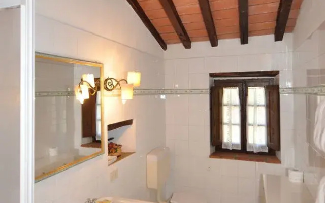 Borgo Elena