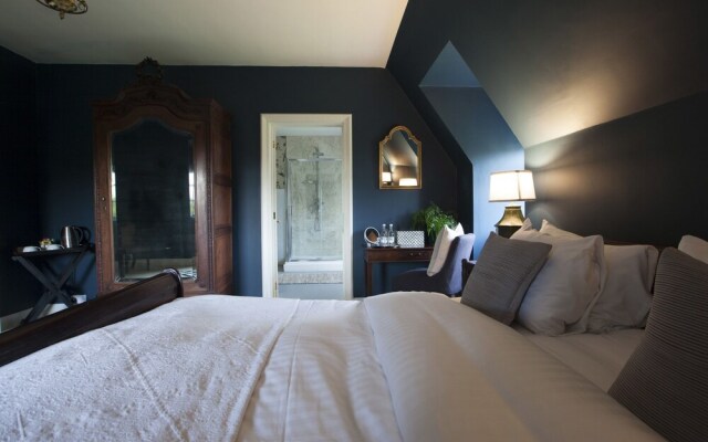 The Salutation