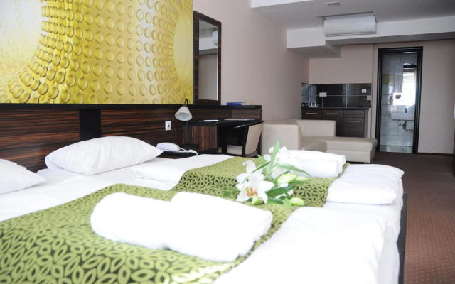 Green Hotel Budapest