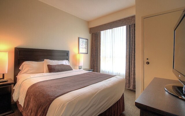 Grand Suites Grand Okanagan by KelownaGo