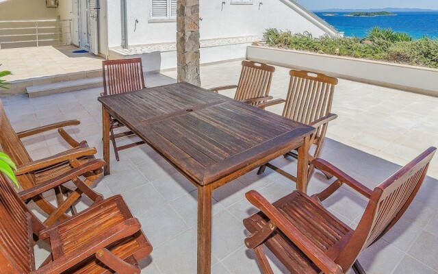Apartments Villa Karmen