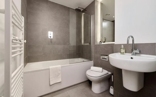 Elegant Two-bedroom Duplex in the Northern Quarter
