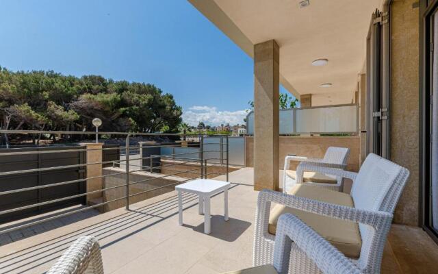 YourHouse Antonia, sea view house with terrace
