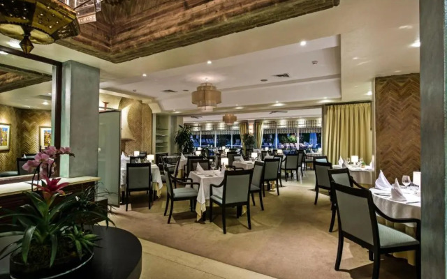 Four Seasons Country Club
