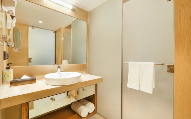 Lemon Tree Hotel Viman Nagar Pune