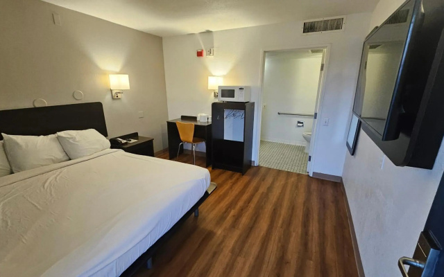 Motel 6 Blythe, CA