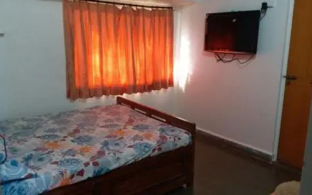 Hotel Happy Home