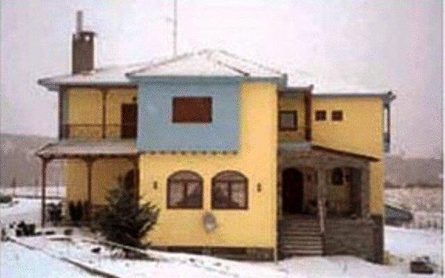 Dryades Guesthouse