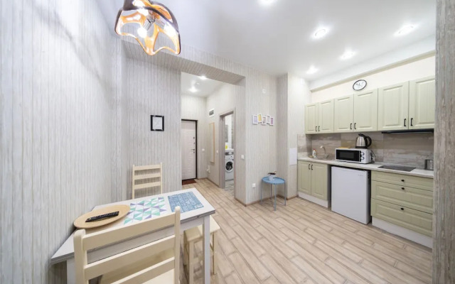 More Apartments na Plotinnoy 2 - 1