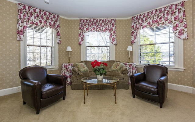 Bass Cottage & Ullikana